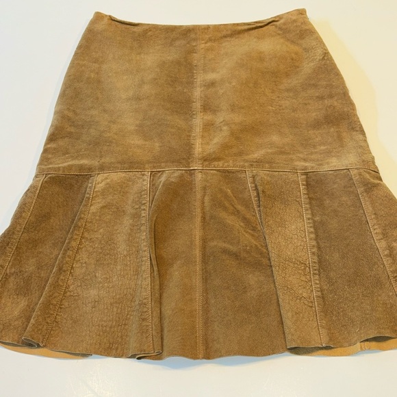 ALFANI Suede Pleated Suede Skirt Size 6 - Picture 1 of 6